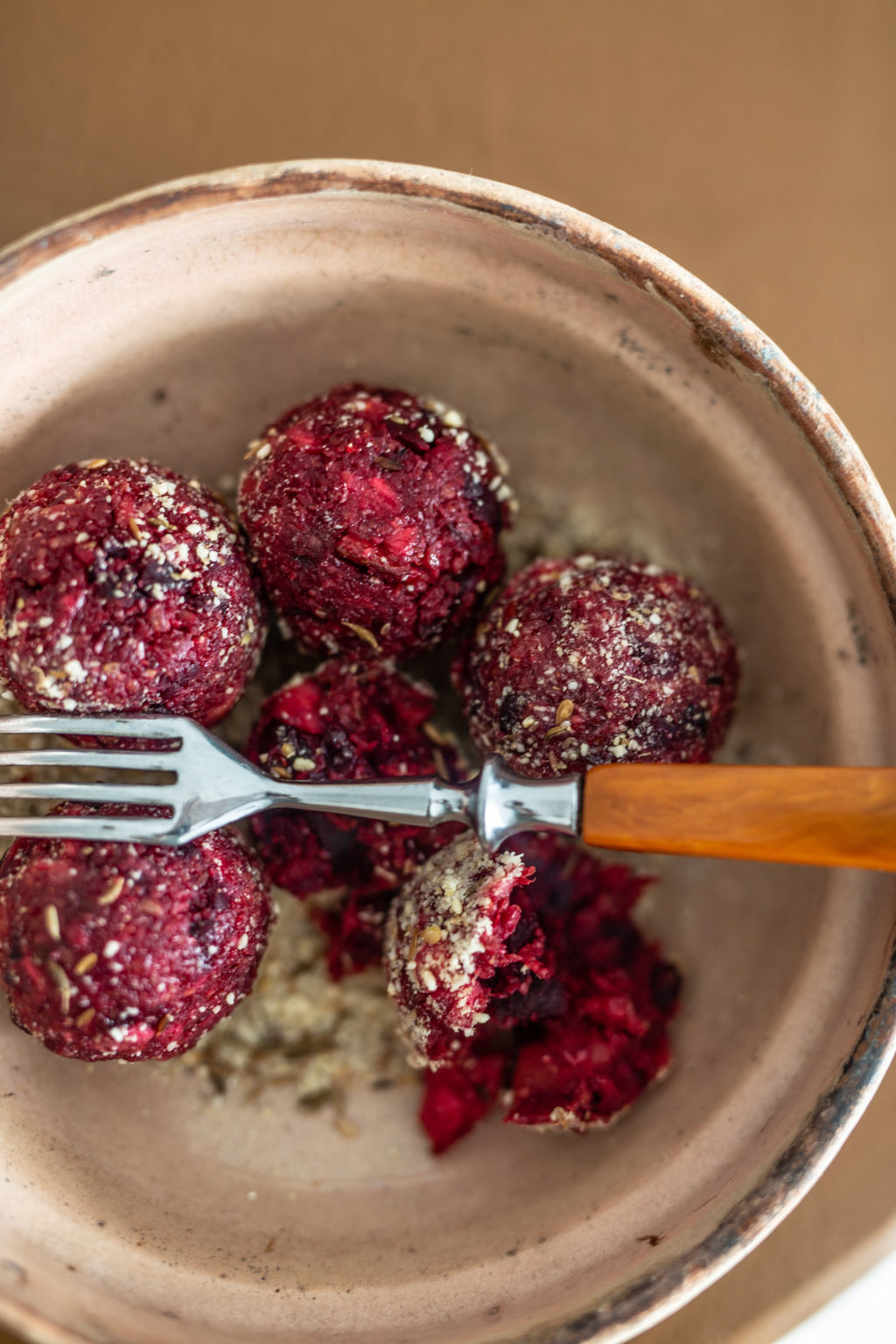 Rote Beete Bratlinge Mit Grünkern Und Kreuzkümmel | Gesunde Vegane ...